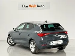 Azul Nuevo 2025 Seat Leon Style | 25.000 € (Un poco caro)