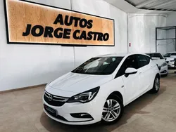 Blanco Usado 2018 Opel Astra Dynamic Familiar | 9500 € (Precio justo)