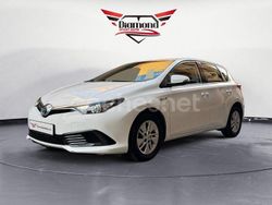 Blanco Usado 2016 Toyota Auris Hybrid Business Edition Berlina | 12.990 € (Precio justo)