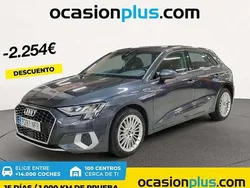 Gris Usado 2023 Audi A3 Sportback Advanced Utilitario | 22.546 € (Buen precio)