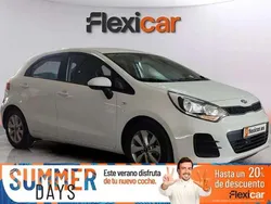 Blanco Usado 2017 Kia Rio Utilitario | 9790 € (Precio justo)