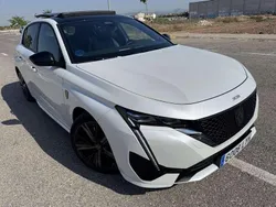 Blanco Usado 2022 Peugeot 308 GT Utilitario | 27.995 € (Caro)