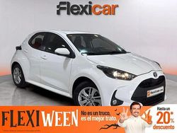 Blanco Usado 2021 Toyota Yaris Hybrid Business Edition Berlina | 17.490 € (Precio justo)