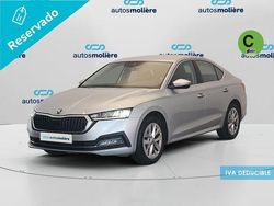 Gris Usado 2023 Skoda Octavia Selection Berlina | 26.890 € (Un poco caro)