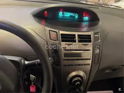 Blanco Usado 2009 Toyota Yaris Active Berlina | 2100 € (Super precio)