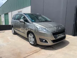 Beige Usado 2016 Peugeot 5008 Style Monovolumen | 11.800 € (Precio justo)