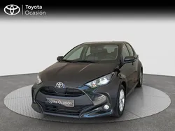 Negro Usado 2024 Toyota Yaris Edition Berlina | 17.840 € (Buen precio)