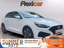 Blanco Usado 2024 Hyundai i30 Berlina | 20.690 € (Precio justo)