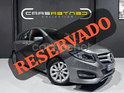 Gris / plata Usado 2018 Mercedes B180 Monovolumen | 15.400 € (Buen precio)