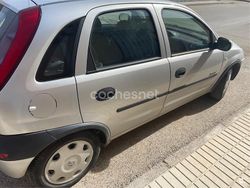 Gris / plata Usado 2001 Opel Corsa Edition Berlina | 2000 € (Precio justo)