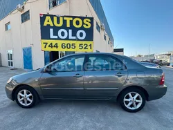 Gris / plata Usado 2004 Toyota Corolla Sol Berlina | 3300 € (Precio justo)