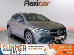 Gris / plata Usado 2022 Mercedes GLA180 SUV | 28.490 € (Precio justo)