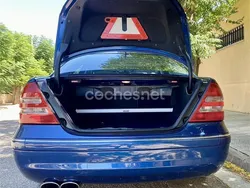 Azul Usado 2002 Mercedes C32 AMG AMG Berlina | 19.500 €