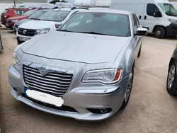 Gris / plata Usado 2011 Lancia Thema Platinum Berlina | 10.500 €