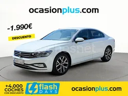 Blanco Usado 2020 VW Passat Executive Berlina | 21.490 € (Un poco caro)