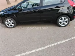 Negro Usado 2010 Ford Fiesta Trend Utilitario | 6300 € (Precio justo)