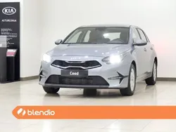 Gris Usado 2023 Kia Ceed Utilitario | 22.200 € (Caro)