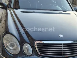 Azul Usado 2004 Mercedes E270 Classic Berlina | 5000 € (Precio justo)
