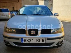 Gris / plata Usado 2002 Seat Leon Berlina | 2300 € (Precio justo)