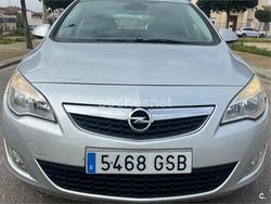 Gris / plata Usado 2009 Opel Astra Cosmo Berlina | 5000 € (Un poco caro)