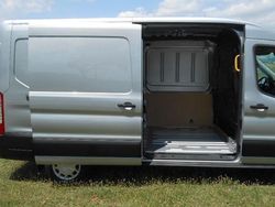 Gris Usado 2020 Ford Transit Ambiente Van | 15.990 €