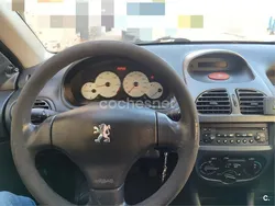 Azul Usado 2003 Peugeot 206 Berlina | 2600 € (Precio justo)