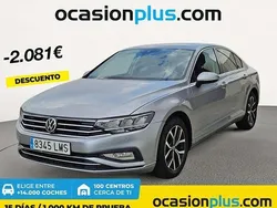 Plateado Usado 2021 VW Passat Executive Berlina | 19.910 € (Buen precio)