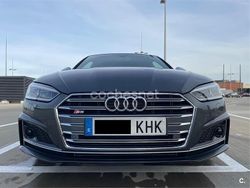Gris / plata Usado 2018 Audi A5 Ambiente Coupe | 45.000 €