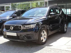 Negro Usado 2023 Volvo XC40 Core SUV | 25.850 € (Precio justo)