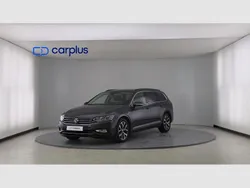Gris manganeso (metalizado) Usado 2020 VW Passat Executive Familiar | 21.490 € (Un poco caro)
