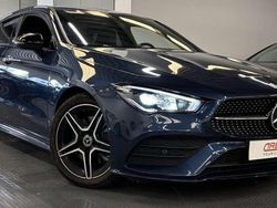 Azul Usado 2022 Mercedes CLA200 Shooting Brake Familiar | 34.890 € (Precio justo)