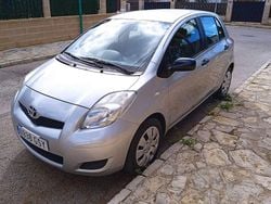 Gris Usado 2010 Toyota Yaris Live Utilitario | 4950 € (Buen precio)