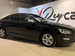 Negro Usado 2016 Volvo S60 Momentum Berlina | 15.990 € (Caro)