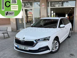 Blanco Usado 2023 Skoda Octavia Active Familiar | 19.900 € (Super precio)