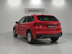 Rojo Usado 2024 Skoda Kamiq Selection SUV | 20.900 € (Precio justo)