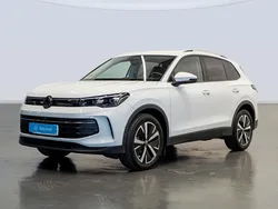 Blanco Nuevo 2024 VW Tiguan Life SUV | 40.900 € (Un poco caro)