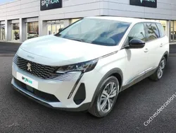 Blanco Usado 2023 Peugeot 5008 Allure Monovolumen | 34.990 €