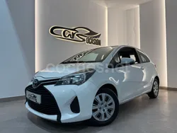 Blanco Usado 2015 Toyota Yaris Active Berlina | 8500 € (Precio justo)