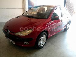 Rojo Usado 2002 Peugeot 206 Berlina | 1930 € (Super precio)