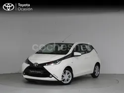 Blanco Usado 2018 Toyota Aygo X-play Utilitario | 11.490 € (Precio justo)