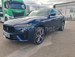 Azul Usado 2023 Maserati Levante SUV | 64.000 € (Caro)
