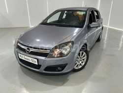 Gris / plata Usado 2007 Opel Astra Enjoy Berlina | 2500 € (Un poco caro)