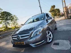 Gris / plata Usado 2013 Mercedes B180 Monovolumen | 13.750 € (Precio justo)