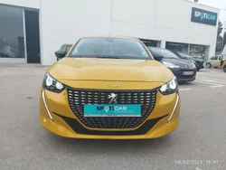 Amarillo Usado 2023 Peugeot 208 Allure Utilitario | 15.500 € (Precio justo)