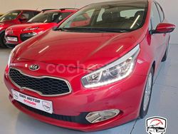 Rojo Usado 2014 Kia Ceed GT Berlina | 7990 € (Un poco caro)