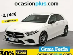 Blanco Usado 2021 Mercedes A180 Utilitario | 21.446 € (Precio justo)