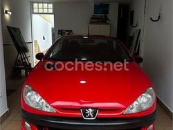 Rojo Usado 2001 Peugeot 206 Descapotable | 3500 € (Un poco caro)