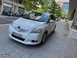 Blanco Usado 2011 Toyota Verso Live Monovolumen | 8990 € (Un poco caro)