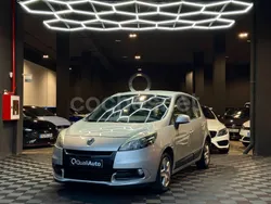Gris / plata Usado 2014 Renault Scénic III Bose Edition Monovolumen | 9990 € (Un poco caro)