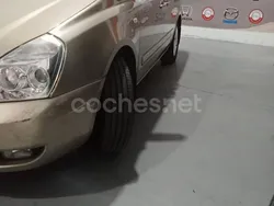Beige Usado 2010 Kia Carnival Monovolumen | 6980 € (Precio justo)
